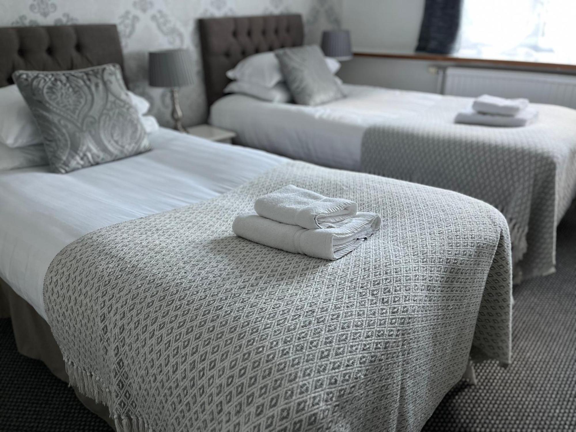 The Paddocks Hotel Symonds Yat Bagian luar foto