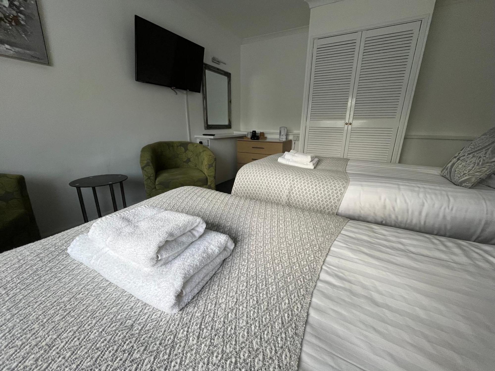The Paddocks Hotel Symonds Yat Bagian luar foto