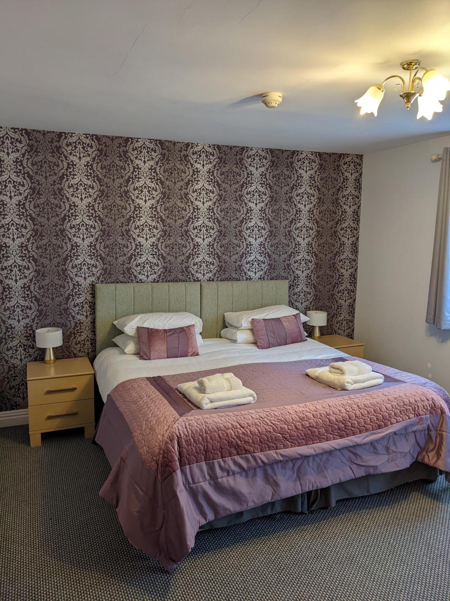 The Paddocks Hotel Symonds Yat Bagian luar foto